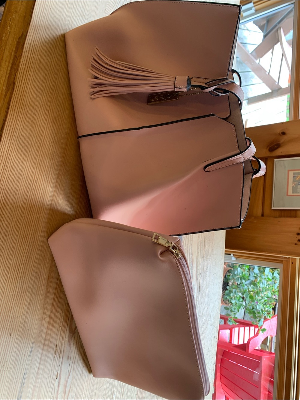 Olsen hand bag with inside zippered bag